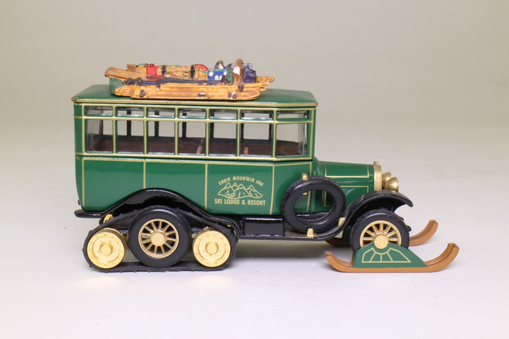 Matchbox Collectibles YY035/SB; 1922 Scania Vabis Half Track Post Bus; Snow Mountain Inn, Ski Lodge & Resort